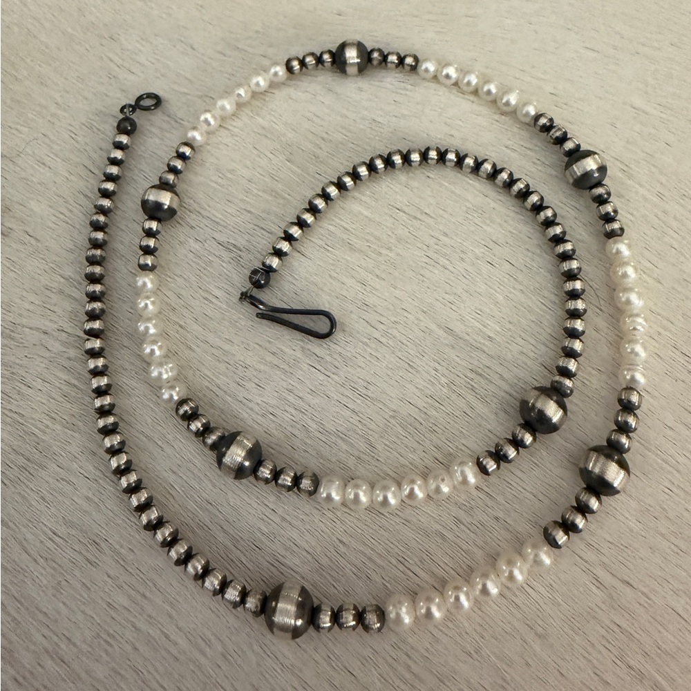 ❤️ 18” 3mm 6mm Desert Pearls & Fresh Water Pearls Native Made Navajo Sterling